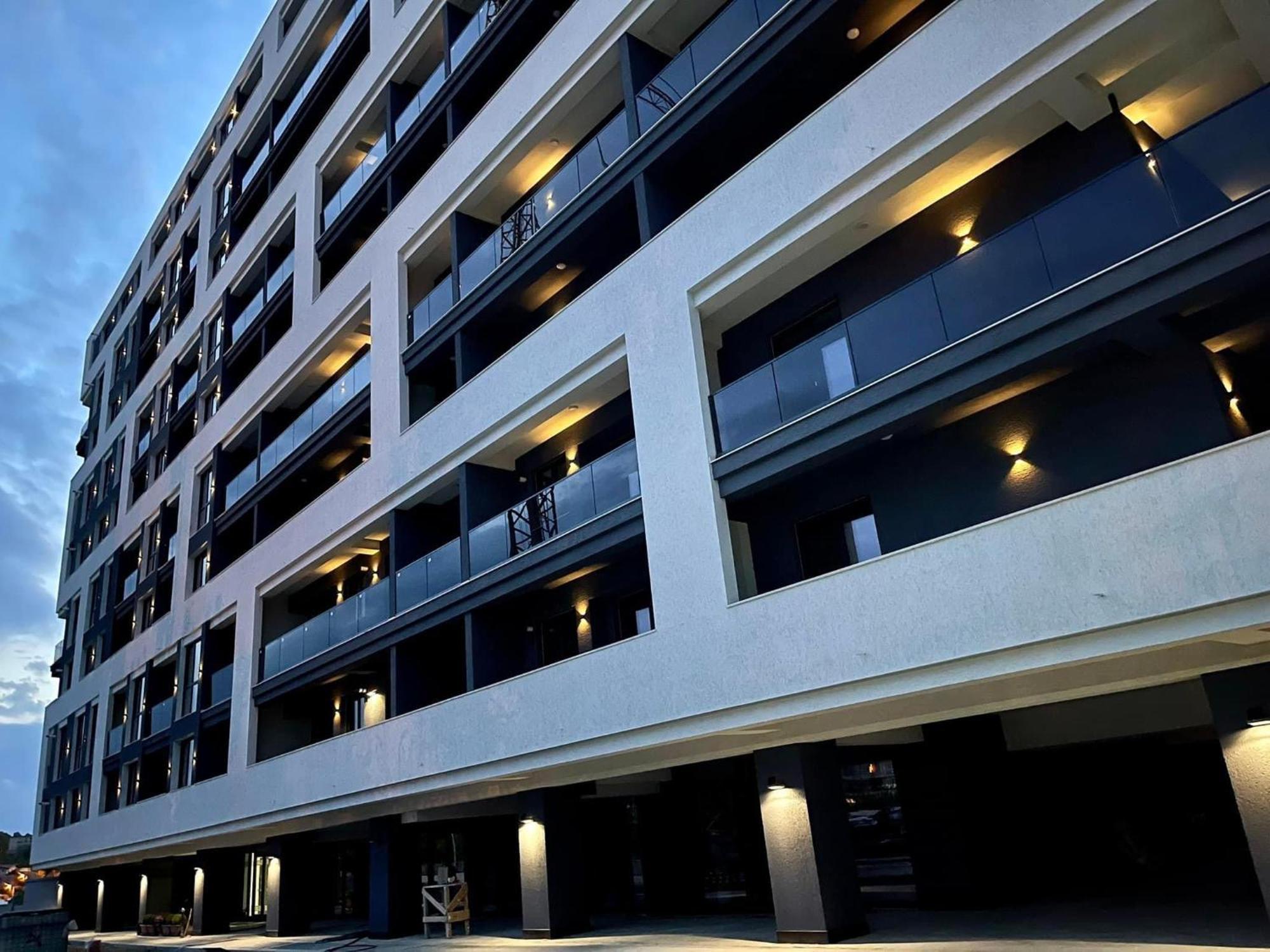 Sky View - Free Parking Apartment Iasi Luaran gambar