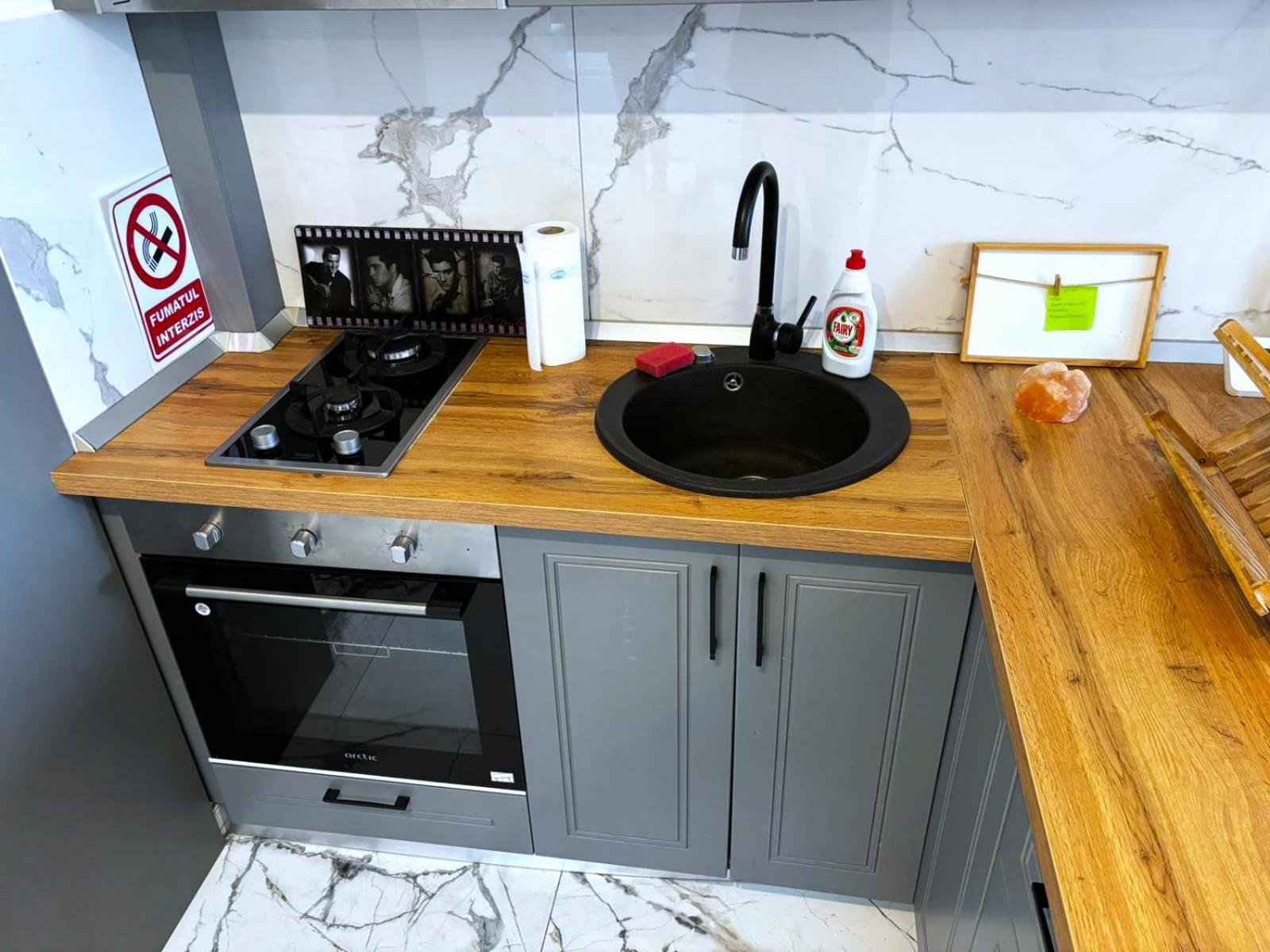 Sky View - Free Parking Apartment Iasi Luaran gambar