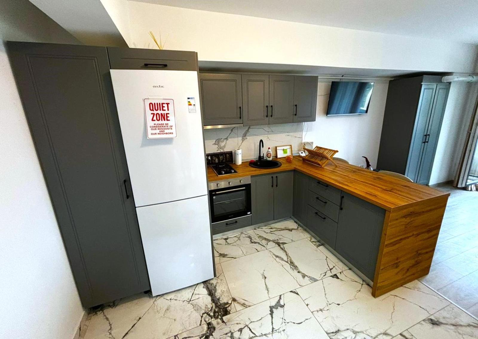 Sky View - Free Parking Apartment Iasi Luaran gambar
