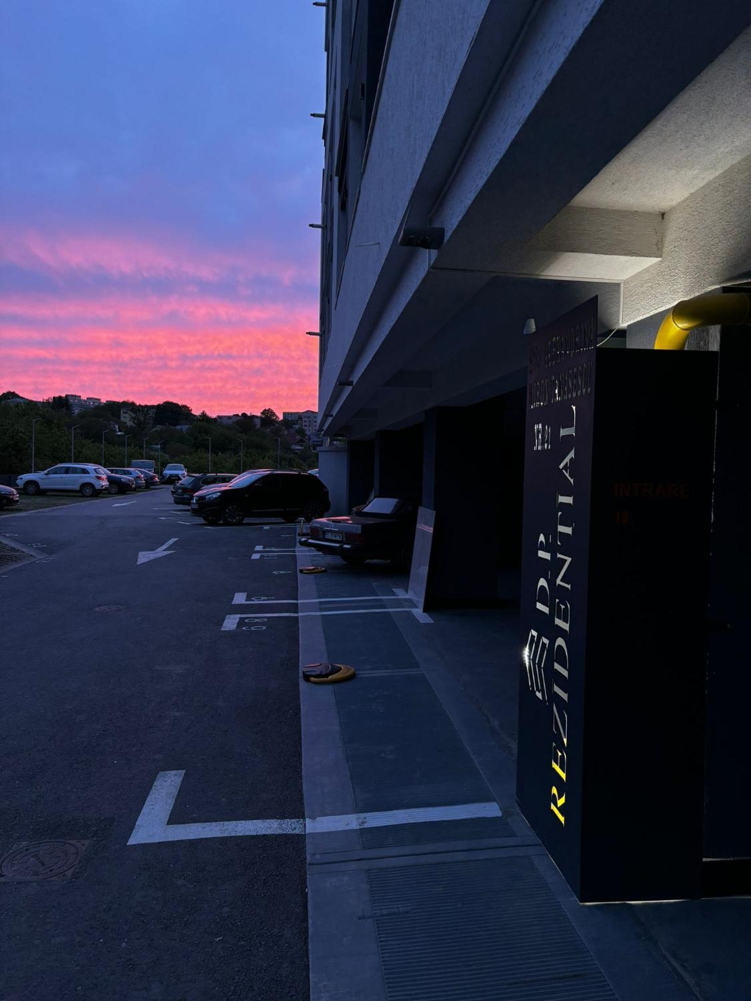 Sky View - Free Parking Apartment Iasi Luaran gambar