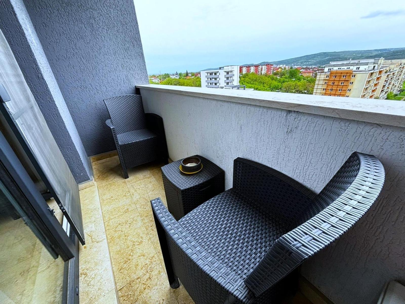 Sky View - Free Parking Apartment Iasi Luaran gambar